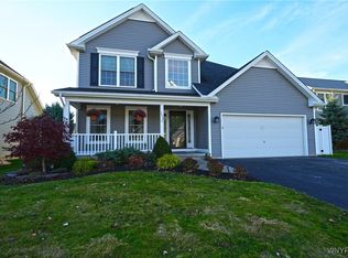 156 Boxelder Ln, Amherst, NY 14228