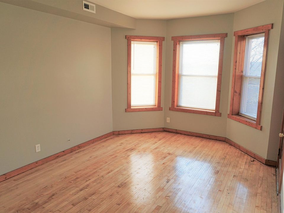 1st image of 1537 S 58th Ave #2F
