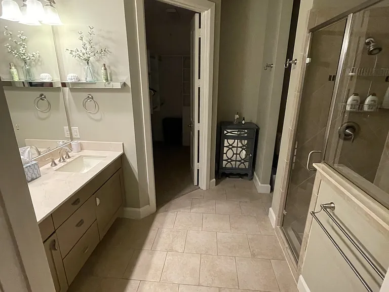 2800 Sandage Ave #305 — Photo 8