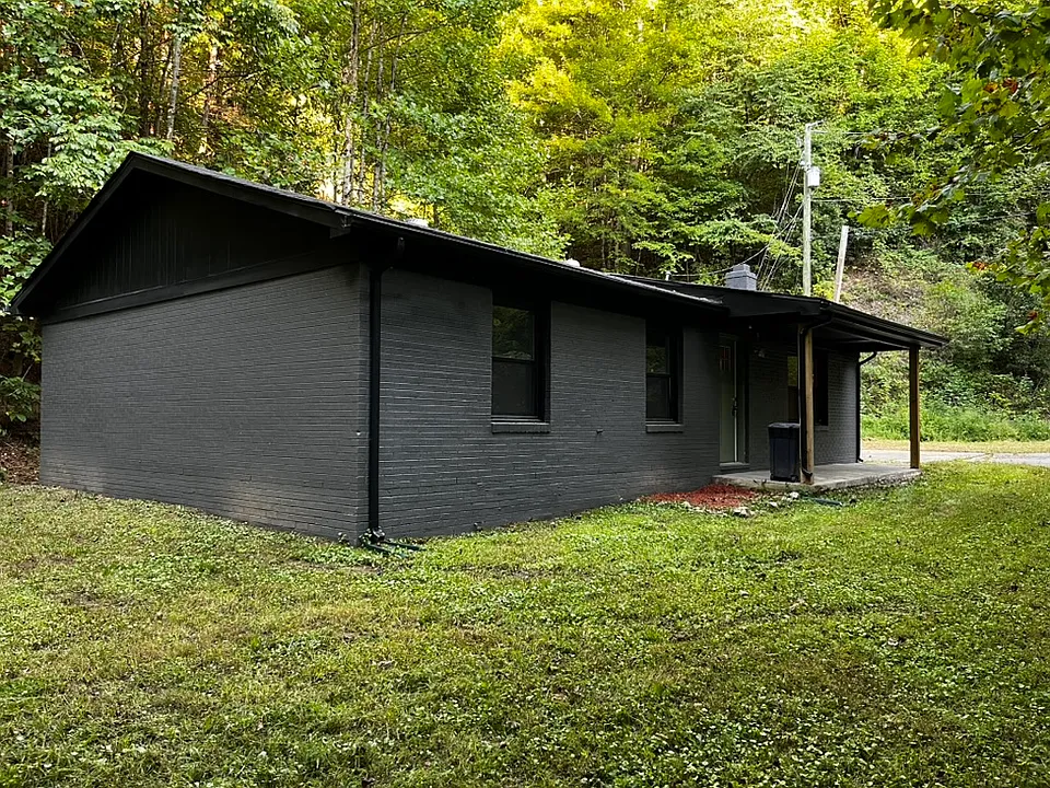 515 McMillan Rd