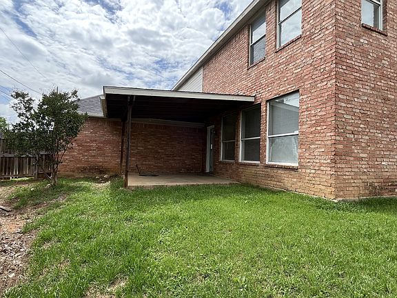 2nd image of 5619 Andalusia Trl