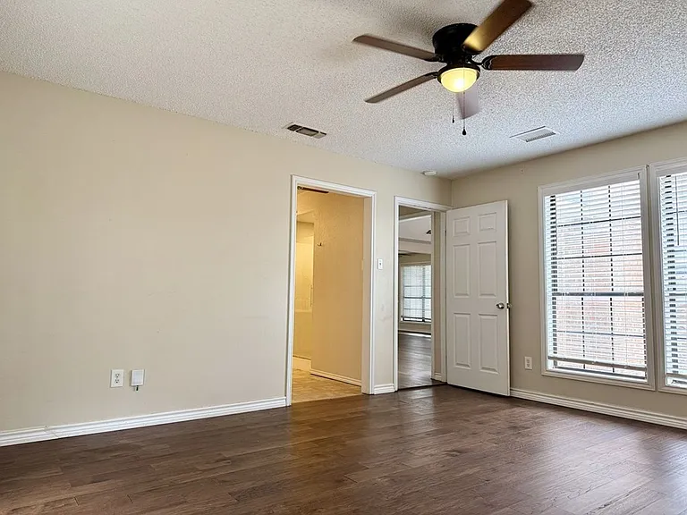 2601 Idlewilde Dr — Photo 17