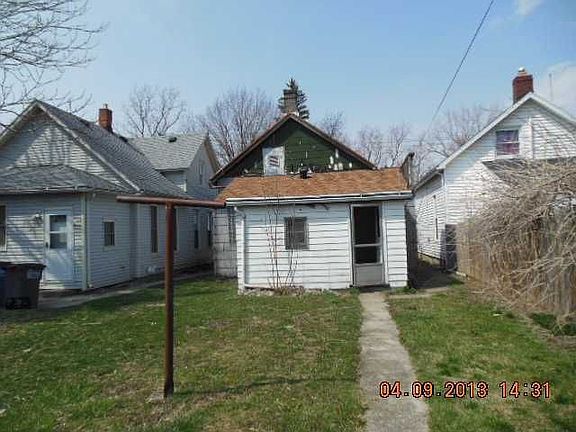 3rd image of 969 Curtis St