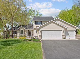 15777 Cardinal Cir, Rosemount, MN 55068