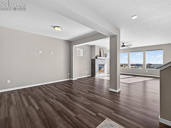 4th image of 9647 Vistas Park Dr