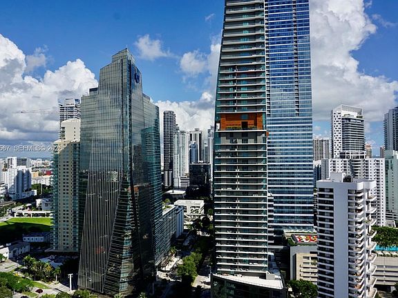 4th image of 1541 Brickell Ave #A3302