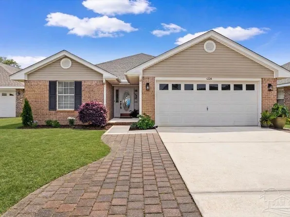1226 Harrison Ave, Gulf Breeze, FL 32563