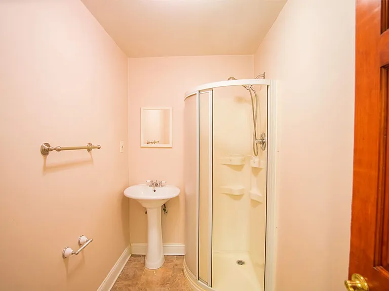 1124 E Passyunk Ave — Photo 34