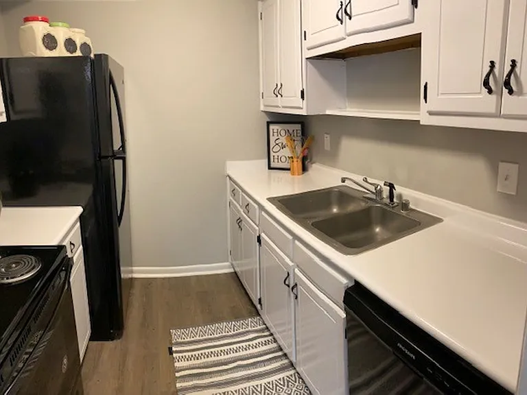 Reserve at Fairway Hills — Photo 13