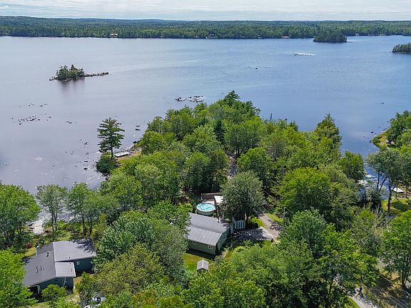 3rd image of 21 Lakeview Rd