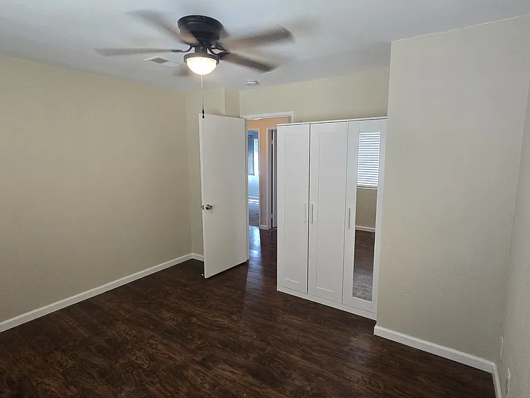 4844 Libra Ct — Photo 16