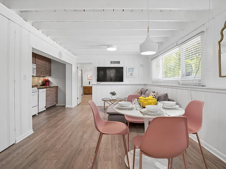 1123 NE 14th Ave #1 — Photo 5