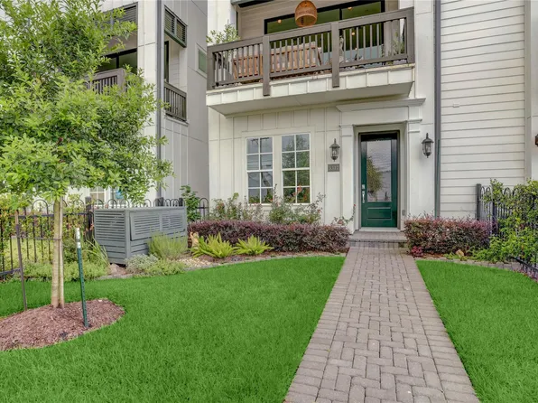 3317 W 11th St, Houston, TX 77008