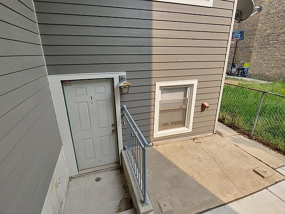 2nd image of 2041 N Kedzie Ave #1