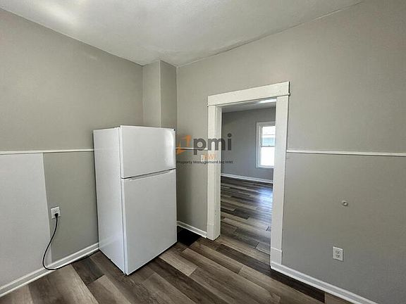 4th image of 906 2nd St