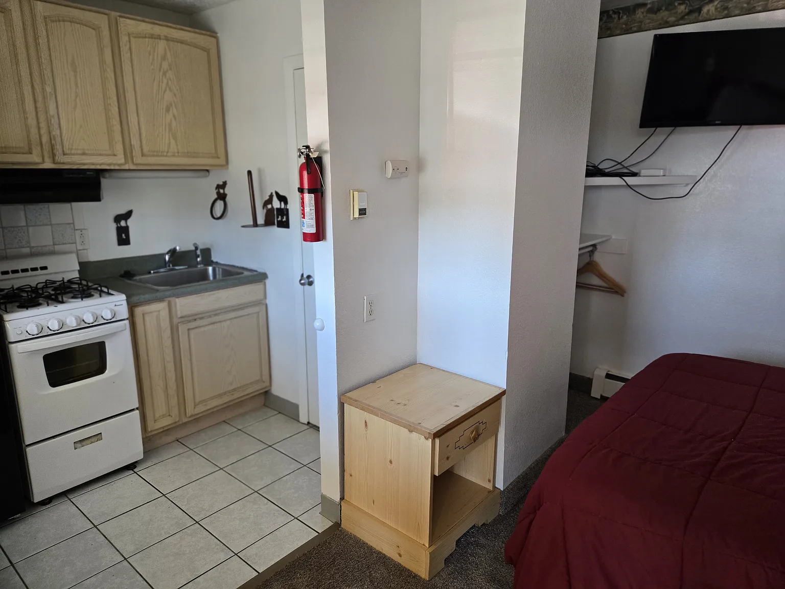 1 bed, 300 sqft, $795 — Photo 4