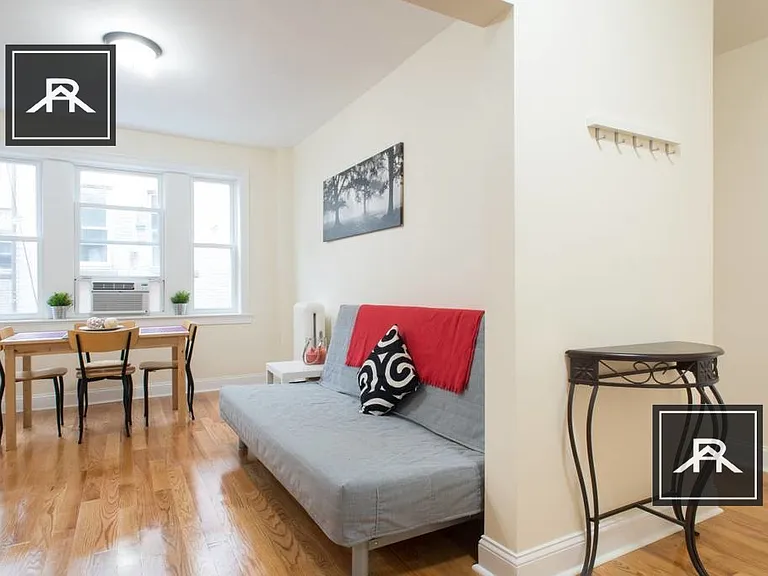 240 Kelton St #4 — Photo 4