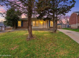 6806 Creedmoor Ct, Louisville, KY 40228