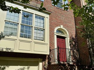 2142 Wolftrap Ct, Vienna, VA 22182