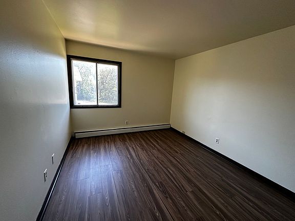 5th image of 410 N Terrace St APT 6