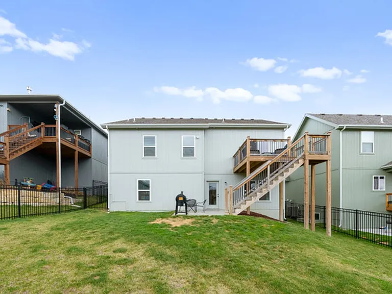 16083 Ryan Cir — Photo 27