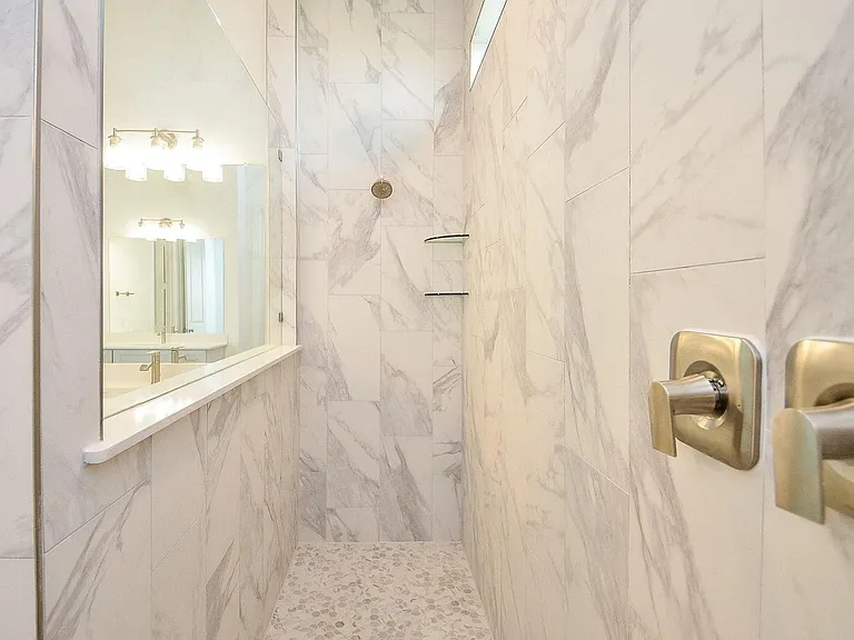 3811 Hermitage Dr — Photo 25