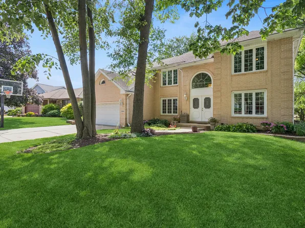 2424 Pepper Tree Ct, Lisle, IL 60532