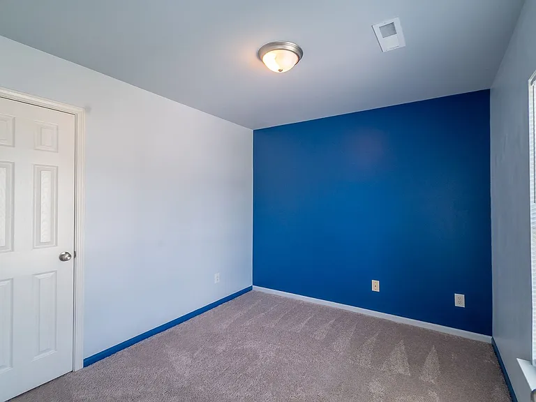 1053 Brianna Way — Photo 34