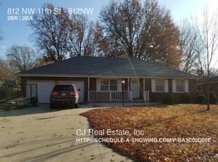 812 NW 11th St #812NW, Blue Springs, MO 64015