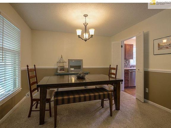 4th image of 10616 W 99th St
