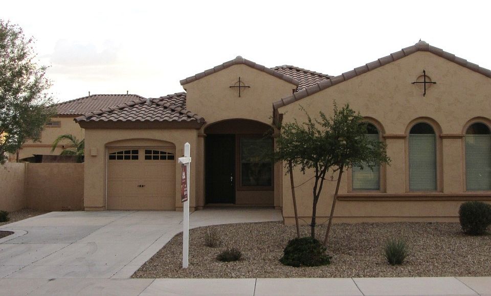1st image of 15685 W GLENROSA Avenue
