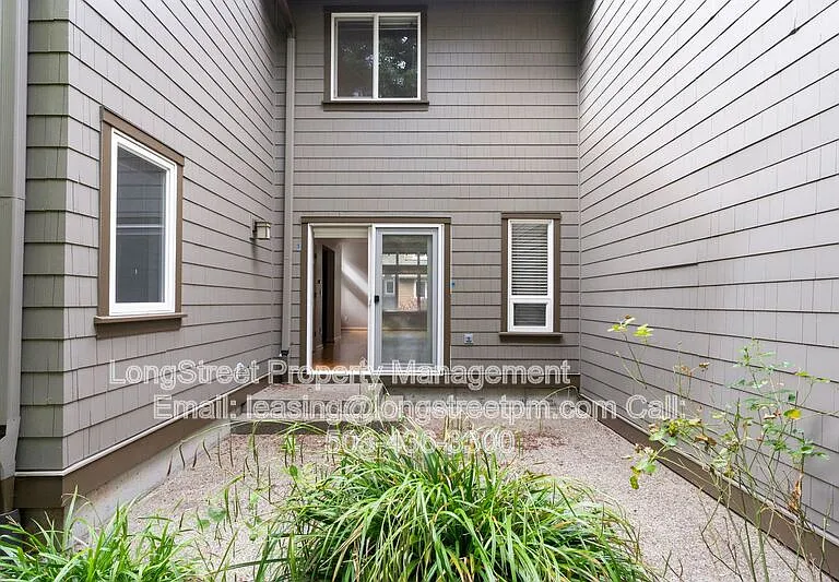 10247 NW Village Heights Dr — Photo 51