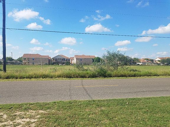 4th image of 215 N Mayberry Blvd