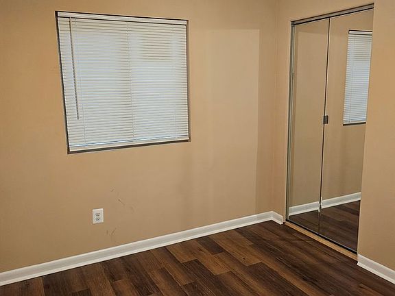 3rd image of 321 Boyd Ave #6