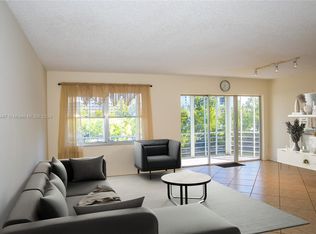 400 Diplomat Pkwy APT 514, Hallandale Beach, FL 33009