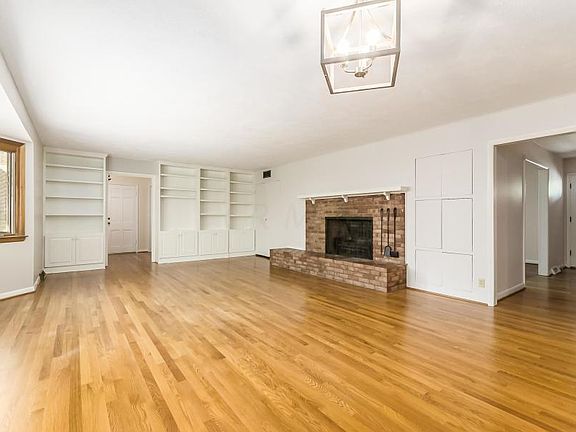 4th image of 1649 Sundridge Dr