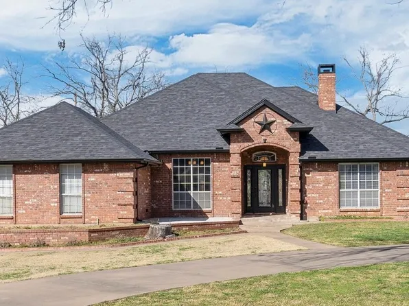 9219 Hanging Moss Dr, Granbury, TX 76049