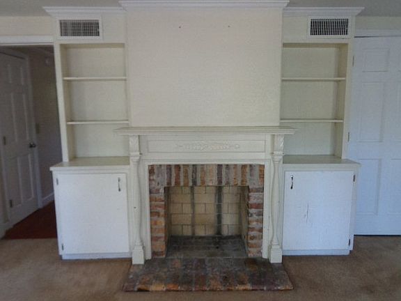 4th image of 309 N Mitchell St