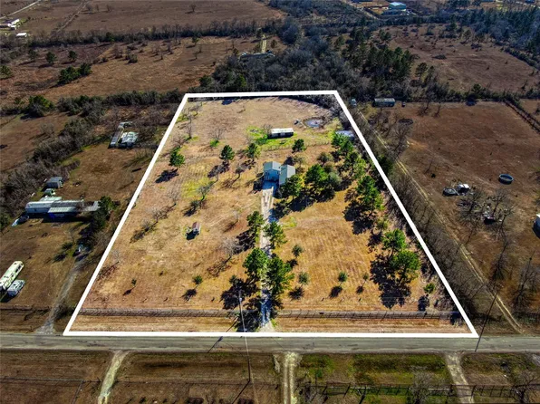 440 Road 4893, Dayton, TX 77535