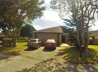 14850 SW 42nd Ln, Miami, FL 33185