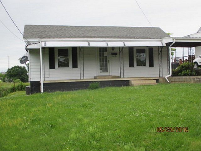 1st image of 109 Emmette St