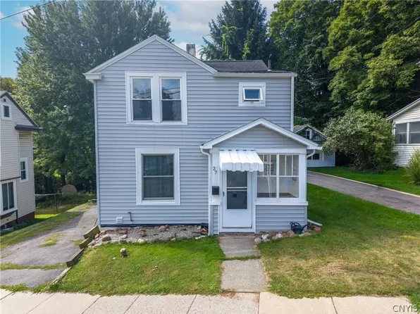 27 Elderkin Ave, Camillus, NY 13031