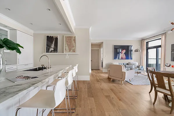 Sold by Thomas Melone, LREB | media 16