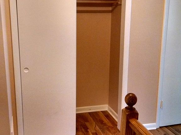 4th image of 563 Lynn Ct Unit D
