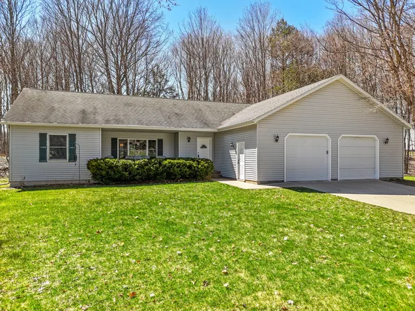 701 Crestwood Dr, Gaylord, MI 49735