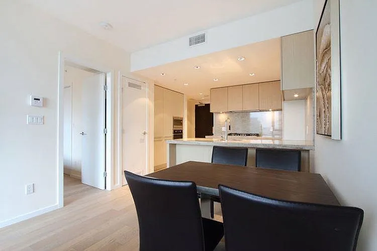 2 bed, 614 sqft, $3,500 — Photo 3