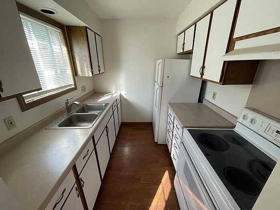 4th image of 405 E Truth St Unit 11