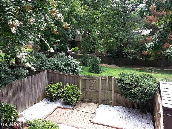 2nd image of 4915 Casimir St