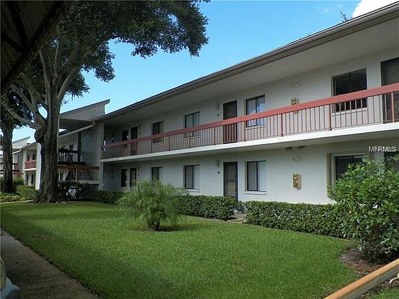 2nd image of 162 Lakeside Dr #162