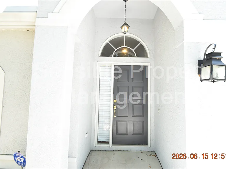 9304 Heritage Oak Ct — Photo 50